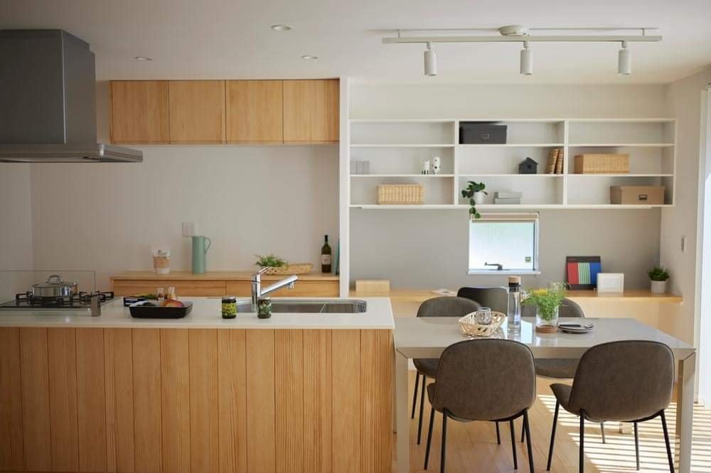 কিচেনের পাশে পড়াশোনার টেবিল 