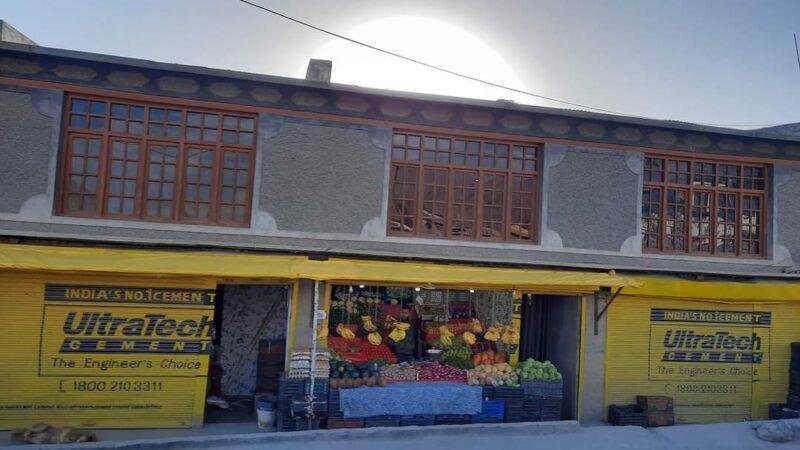 লাদাখের বাড়ি দেখতে তিব্বতের বাড়ির মত